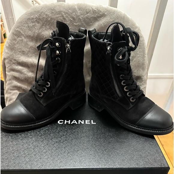 Chanel designer Combat boots - Picture 2 of 7
